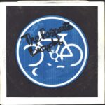 The Desperate Bicycles-The Medium Was Tedium / Don't Back The Front-7" Single (Vinyl)-01