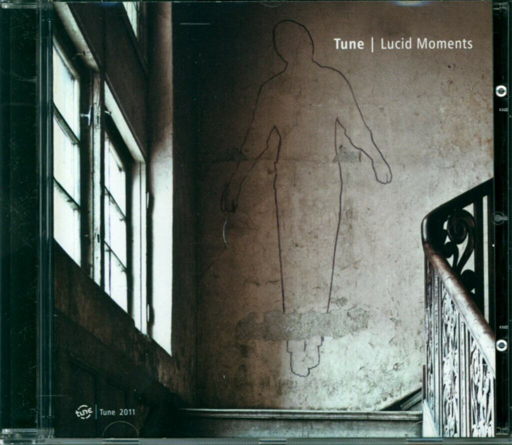 Tune-Lucid Moments-CD-01
